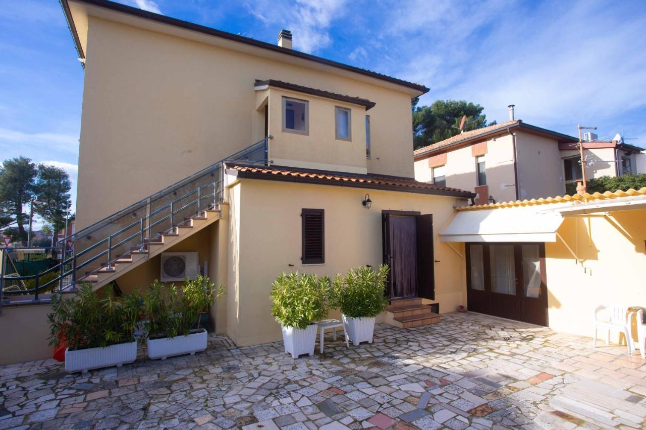 S099 - Sirolo, Nuovo Bilocale Con Meravigliosa Vista Mare מראה חיצוני תמונה